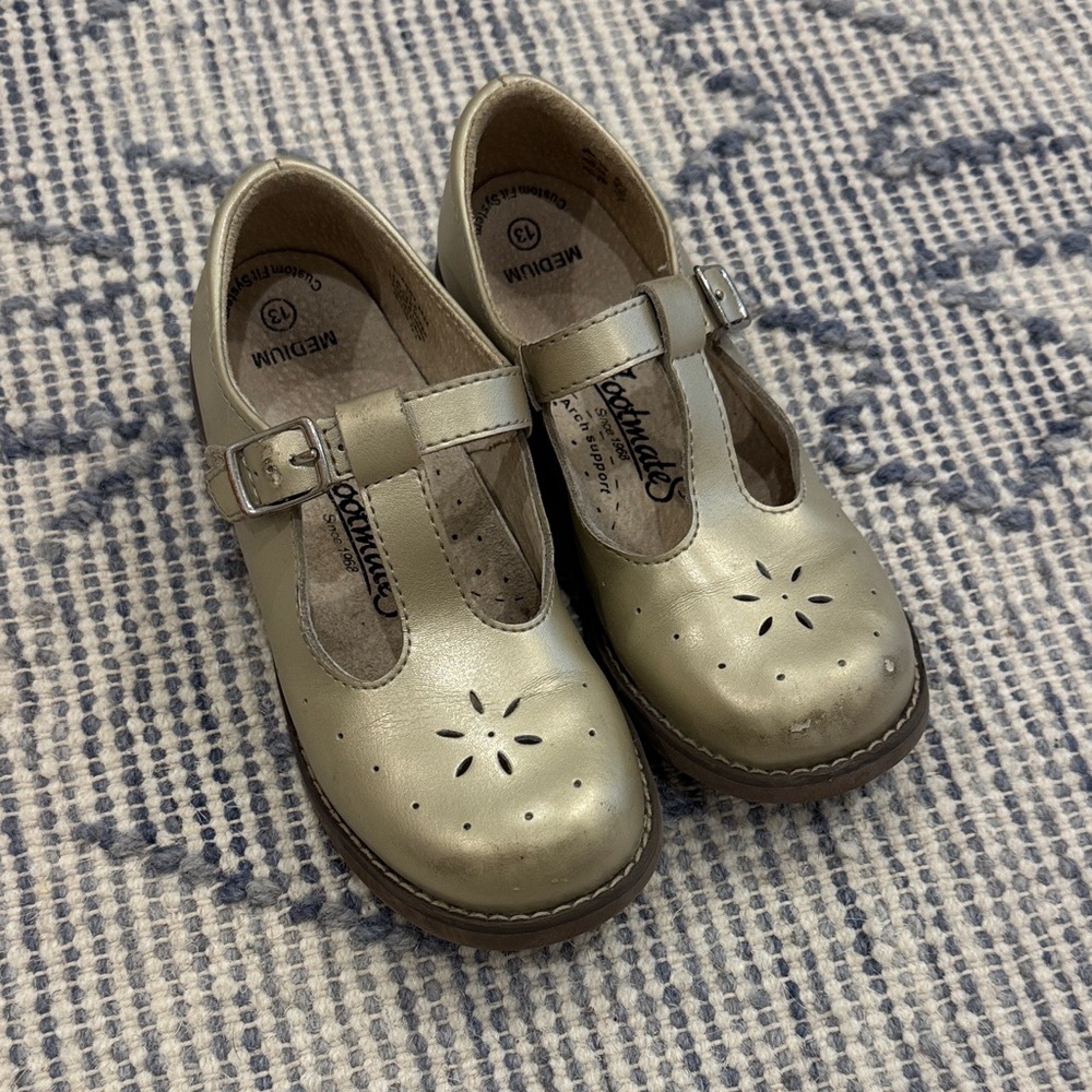 FootMates Metallic Gold Dress Shoes